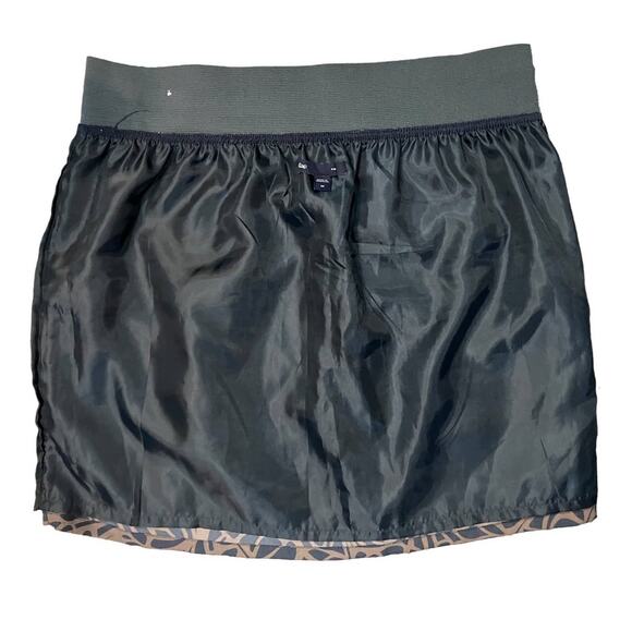 Gap Women's Navy/Tan Elastic Waist Fully Lined Mini Skirt w/ Pockets | Size M - Picture 3 of 11